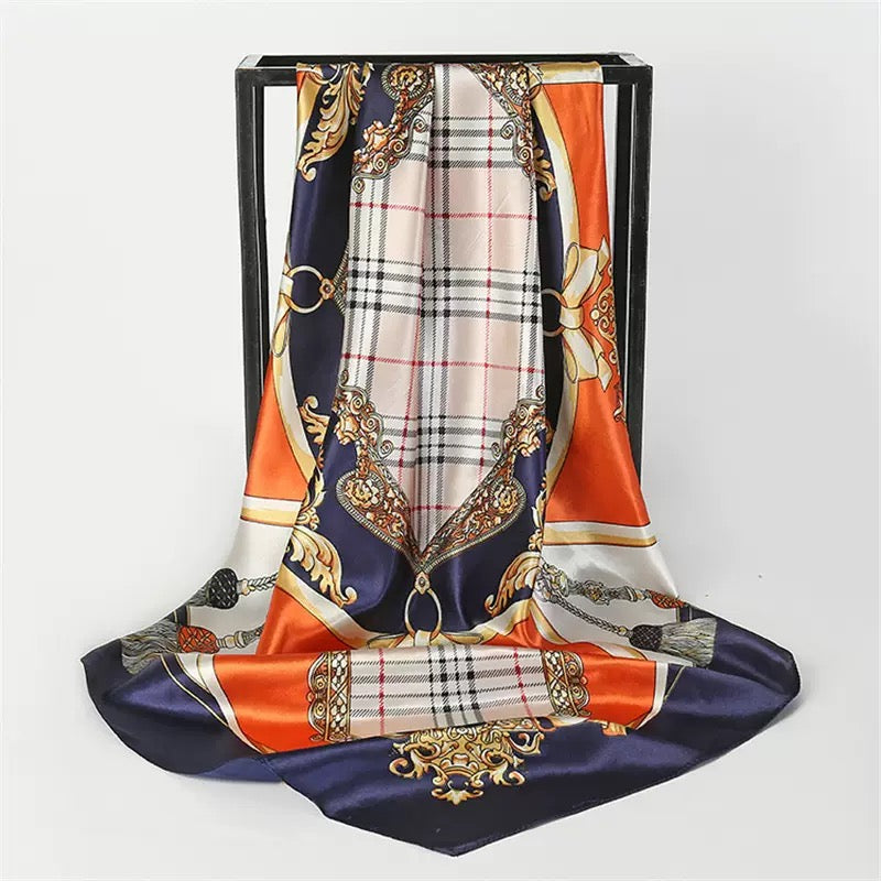 [WHOLESALE] ABOUT QUEEN SCARF SET